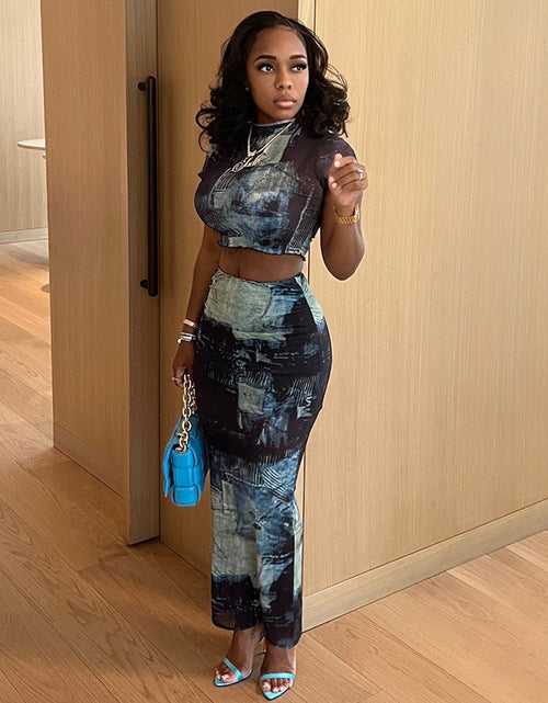 Load image into Gallery viewer, Women's Fashion Round Neck Midriff-baring T-shirt High Waist Hip Skirt Bottoming Casual Suit