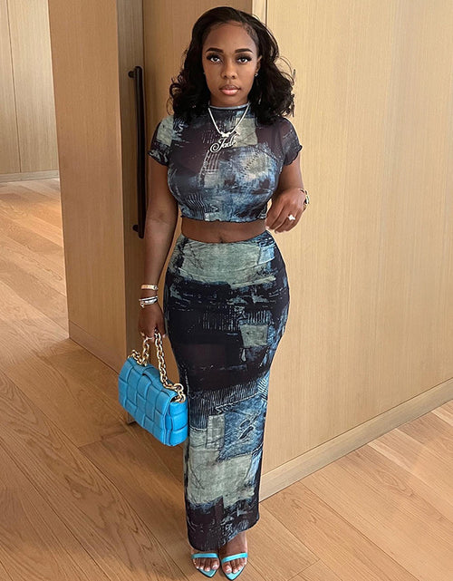 Load image into Gallery viewer, Women's Fashion Round Neck Midriff-baring T-shirt High Waist Hip Skirt Bottoming Casual Suit