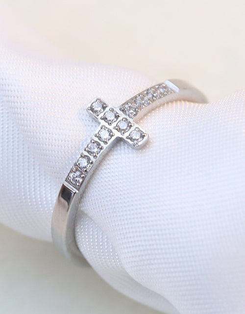 Load image into Gallery viewer, Simple Style Diamond 304 Titanium Steel Cross Ring Female Temperament Wild Vintage
