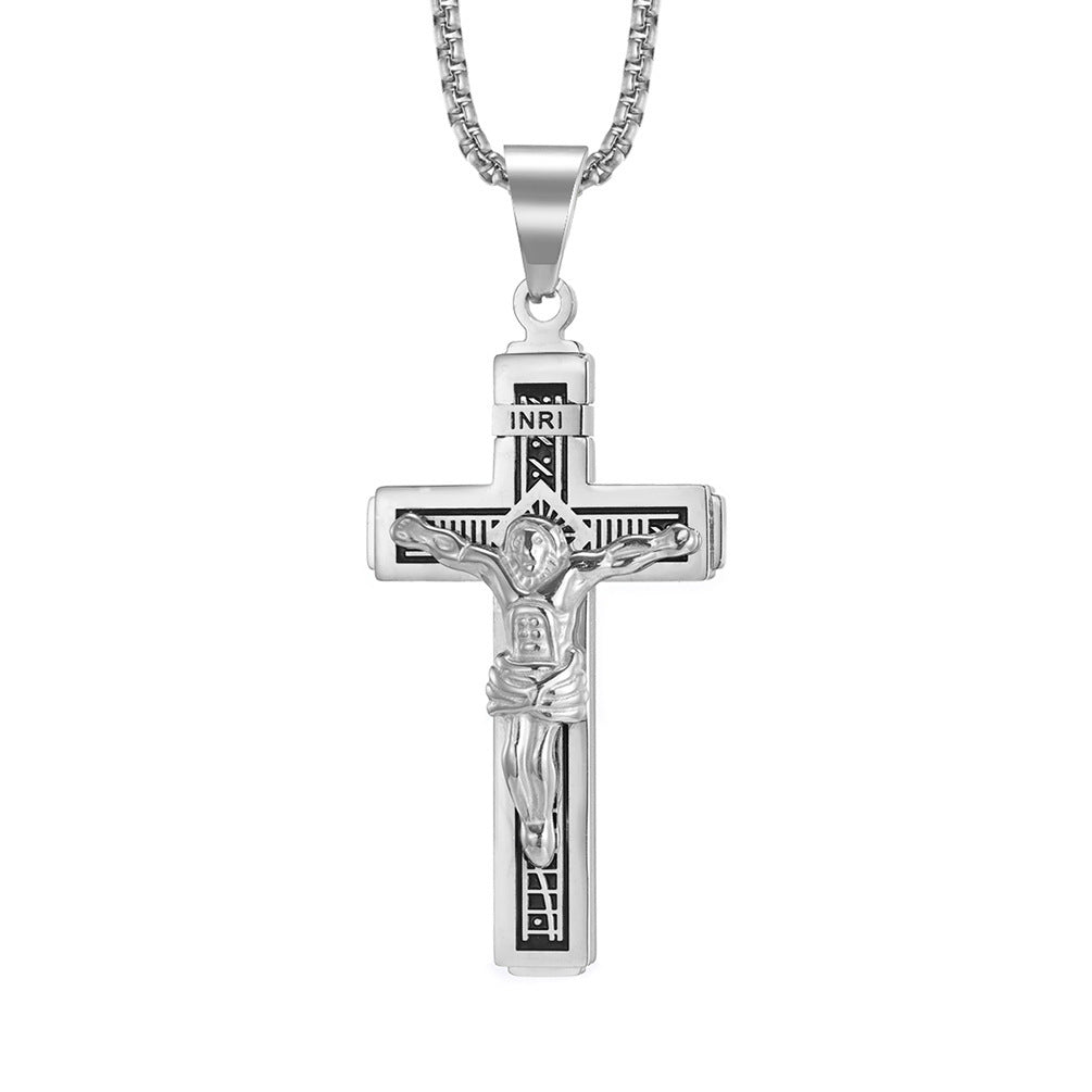 Men's Alloy Man Wearing A Cross Necklace Pendant