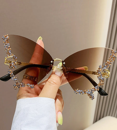Fashionable And Personalized Exaggerated Sunglasses