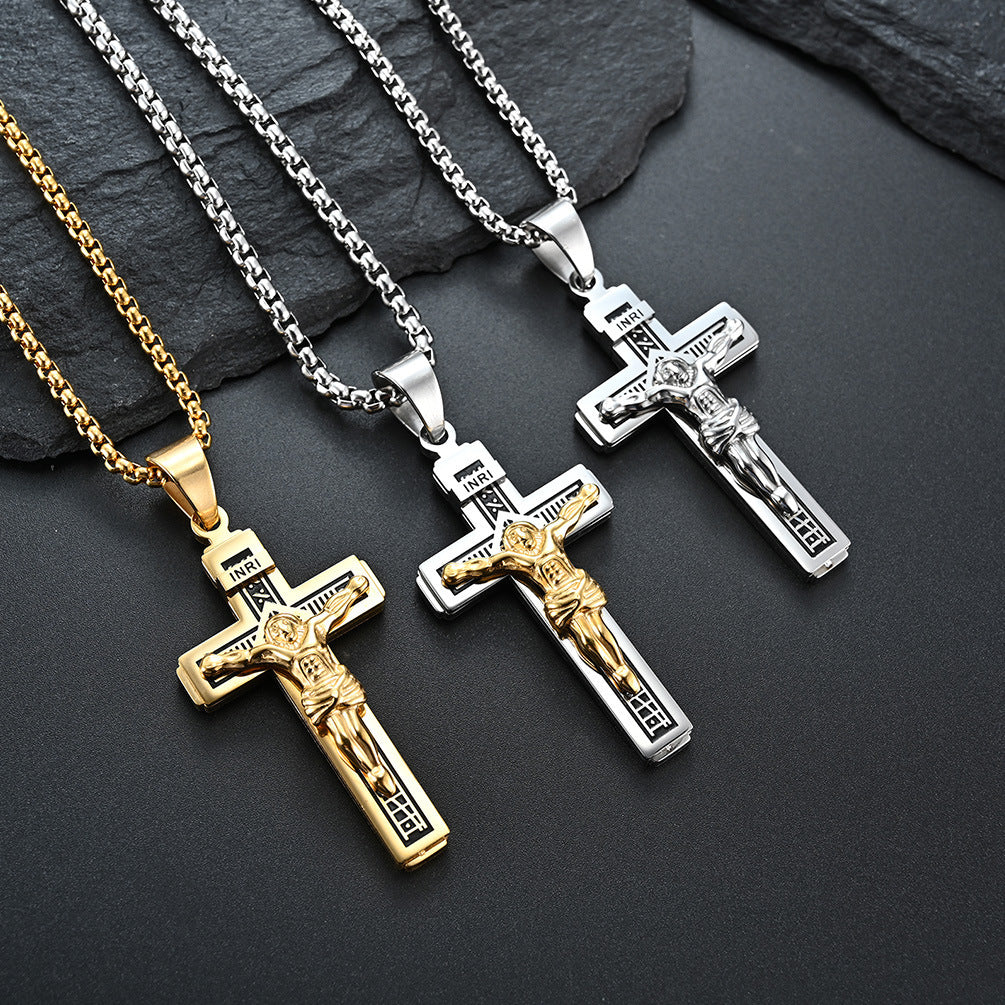 Men's Alloy Man Wearing A Cross Necklace Pendant