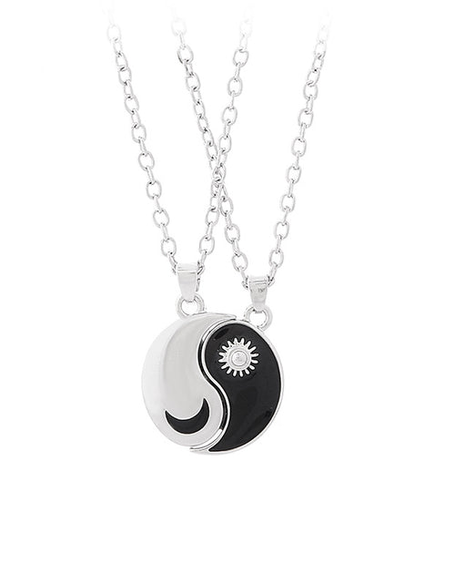 Load image into Gallery viewer, Sun Moon Stitching Eight-diagram-shaped Appetizer Good Friend Necklace
