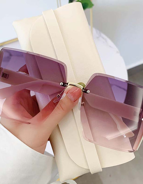 Load image into Gallery viewer, Women&#39;s Fashion Box Cut Edge Sunglasses
