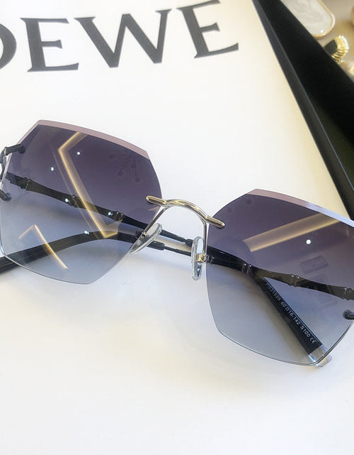 Load image into Gallery viewer, New Rimless Cut Edge Sunglasses
