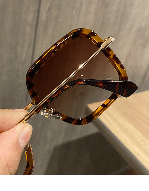 Load image into Gallery viewer, Big Frame Sunglasses For Women
