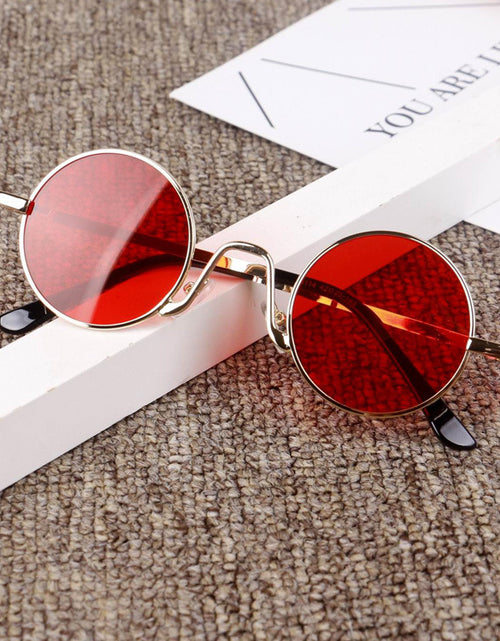 Load image into Gallery viewer, Retro Summer Personality Sunglasses
