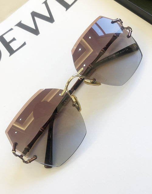 Load image into Gallery viewer, New Rimless Cut Edge Sunglasses
