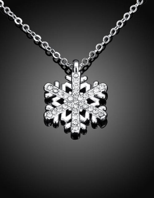 Load image into Gallery viewer, Crystal Winter Snow Flake Necklace
