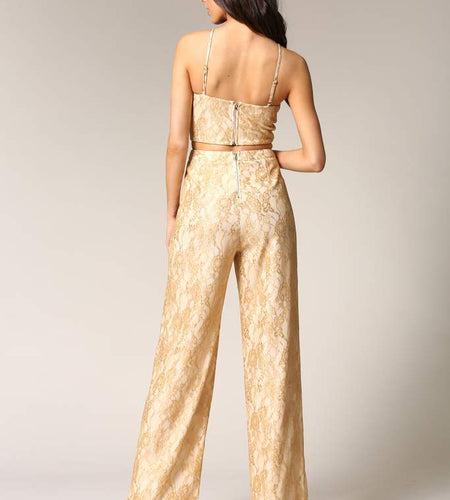 Caeli - A two-piece gold lace set featuring built-in underwire and bra