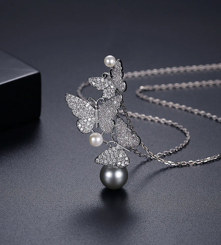 Flower Beard Butterfly Pearl Pendant