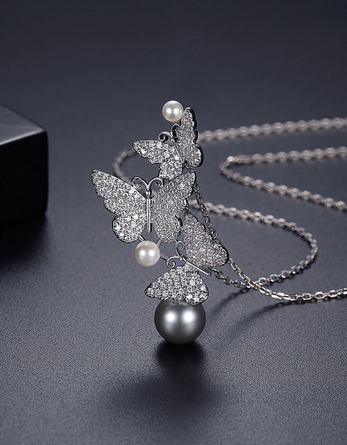 Load image into Gallery viewer, Flower Beard Butterfly Pearl Pendant
