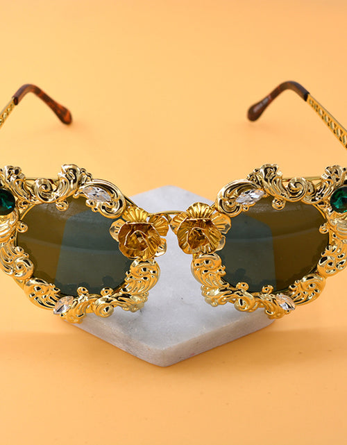 Load image into Gallery viewer, Baroque Cutout Round Sunglasses
